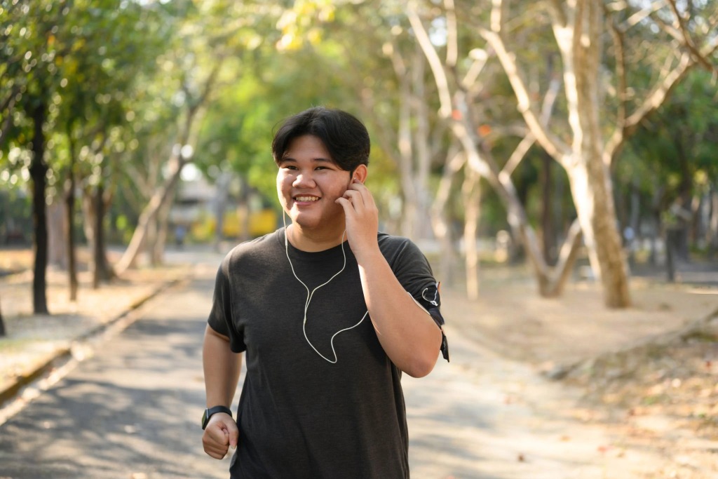 Asian man with visceral fat accumulation despite normal BMI